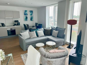 Spacious Urban Gem Apartment with parking